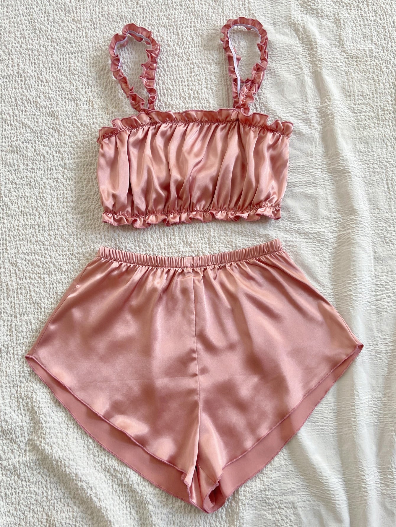 Conjunto de Pijama de Cetim com Babados Elfmaeve - Elfmaeve