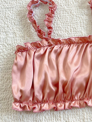 Conjunto de Pijama de Cetim com Babados Elfmaeve - Elfmaeve