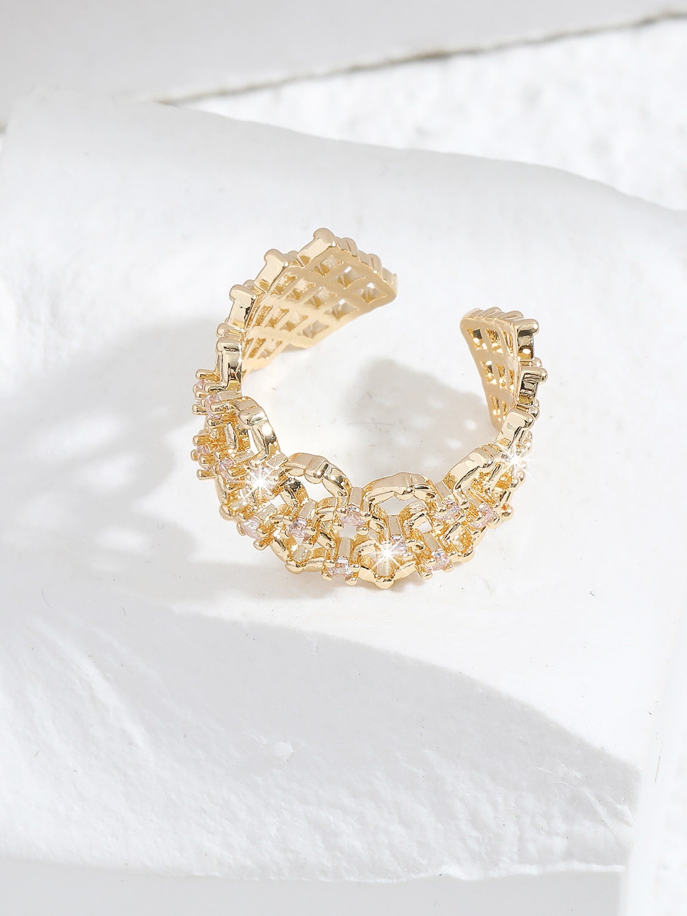 Anel banhado a ouro com pedras - Elfmaeve