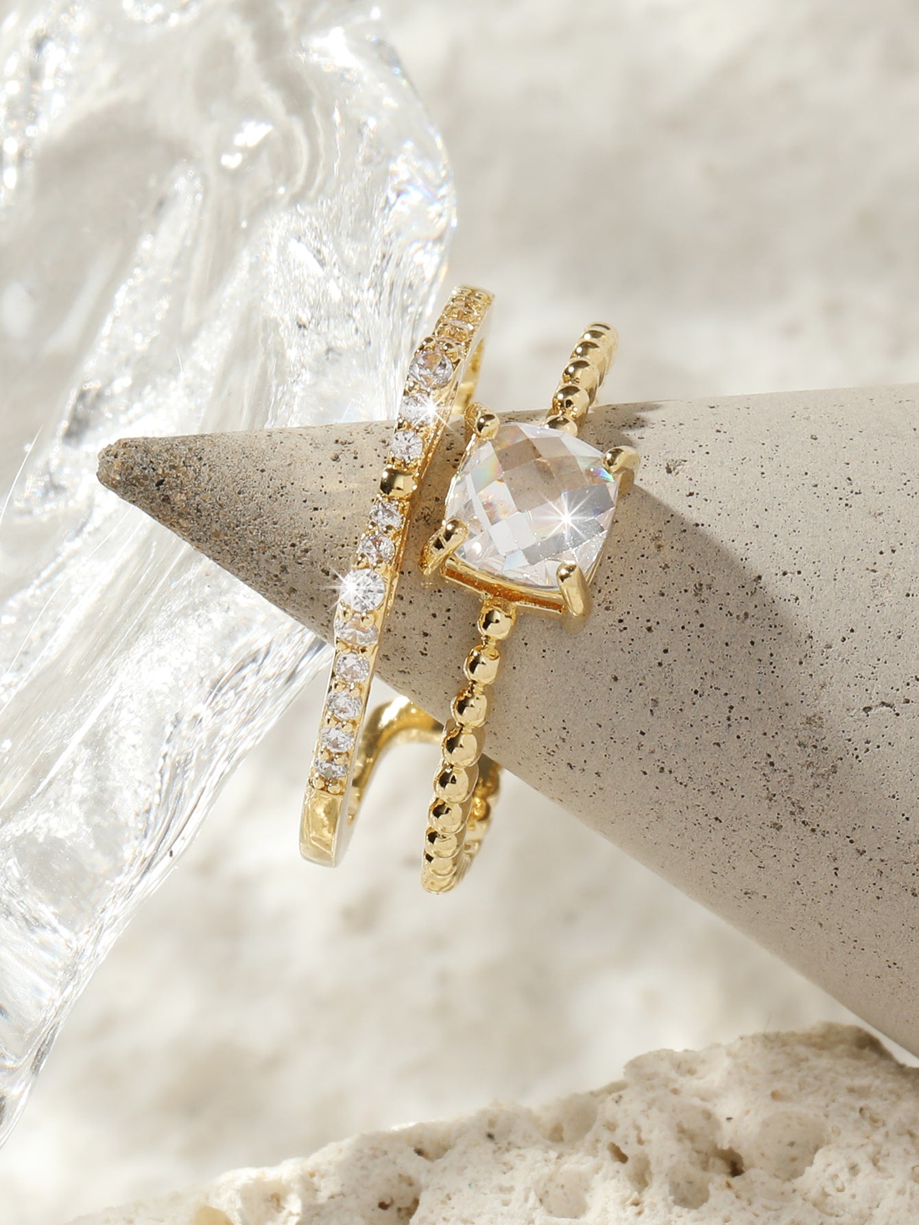 Anel banhado a ouro com pedras - Elfmaeve