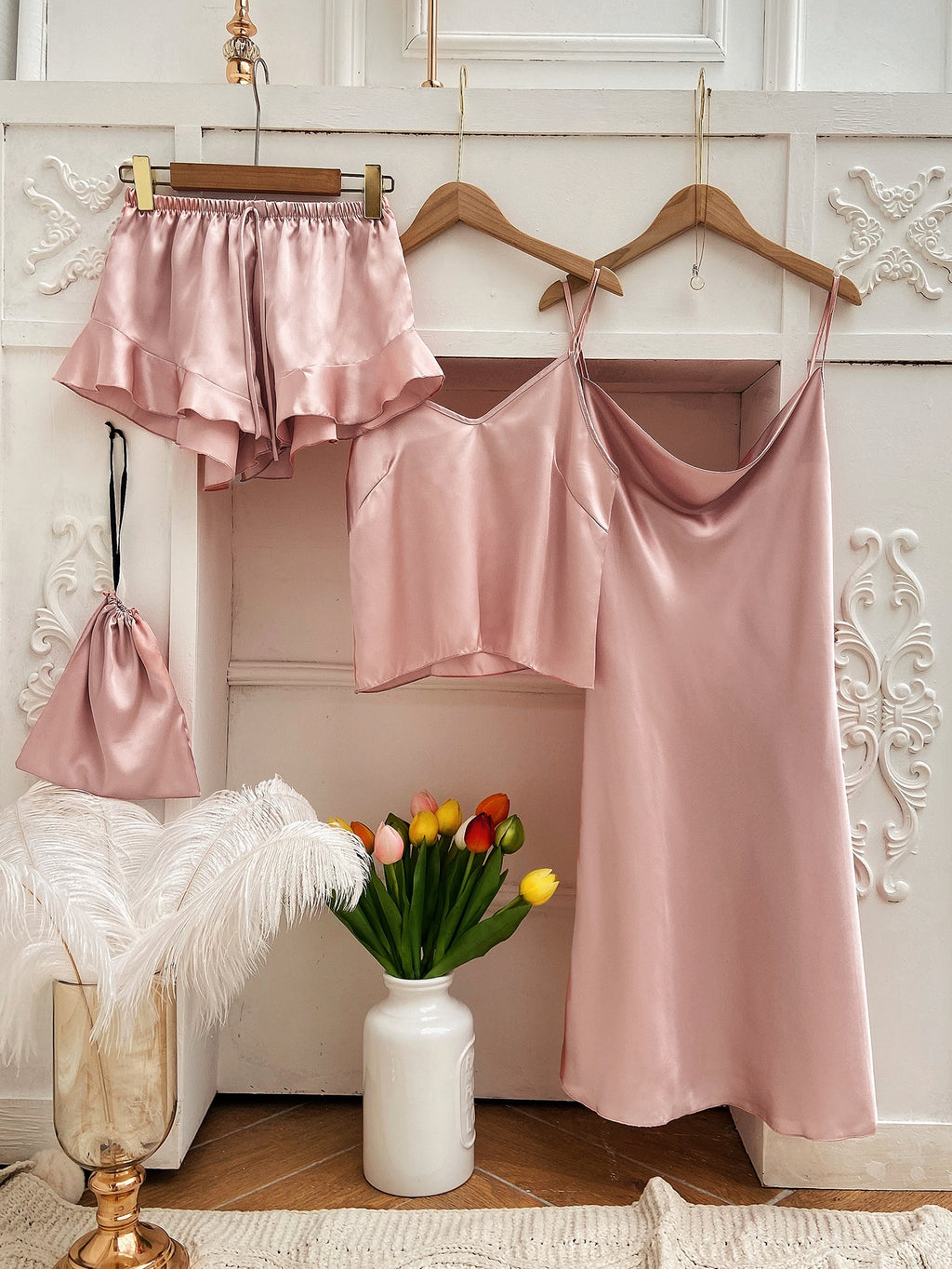 Conjunto de Pijama de Cetim com Amarração Frontal - Elfmaeve