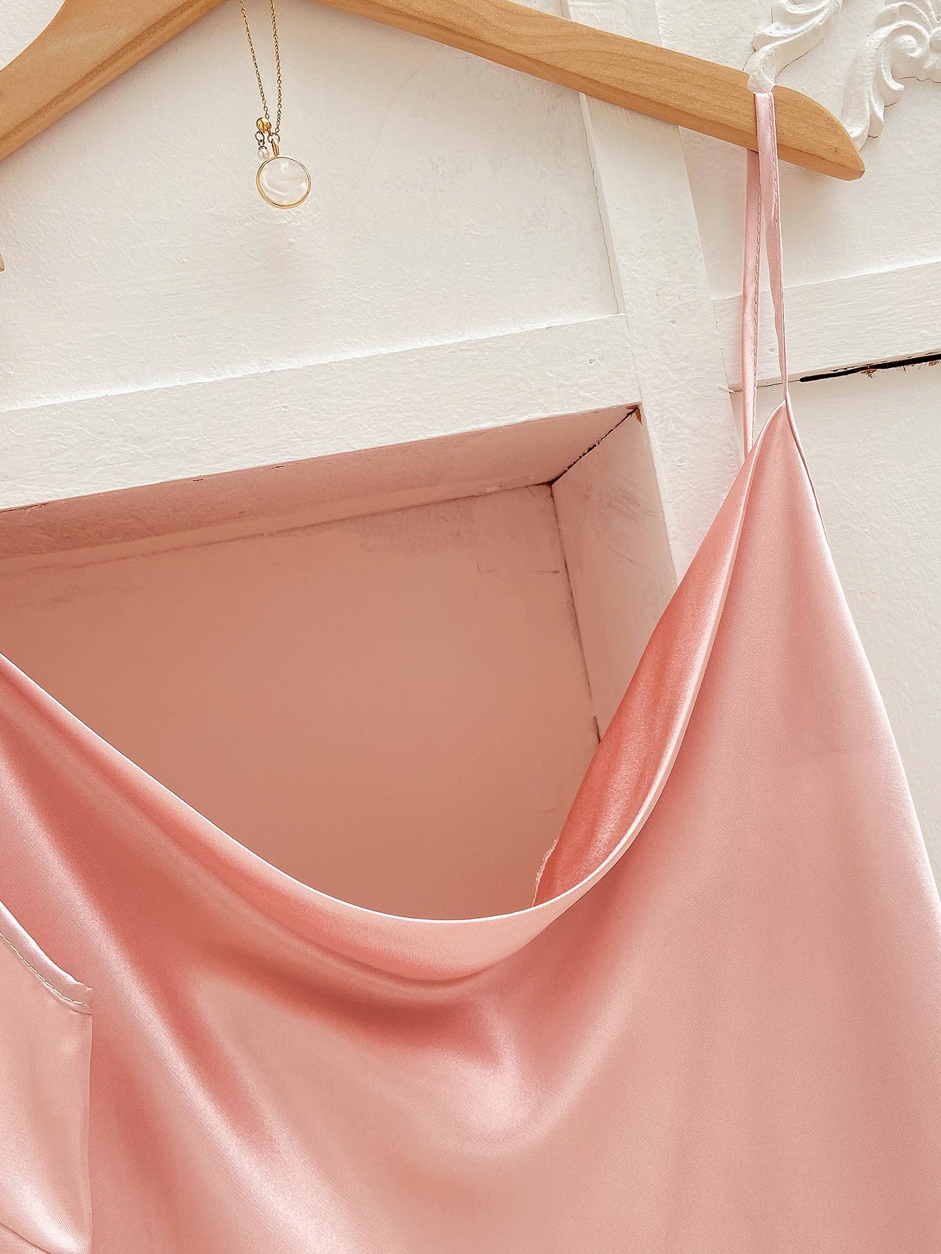 Conjunto de Pijama de Cetim com Amarração Frontal - Elfmaeve