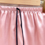 Conjunto de Pijama de Cetim Elfmaeve - Elfmaeve