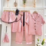 Conjunto de Pijama de Cetim Elfmaeve - Elfmaeve