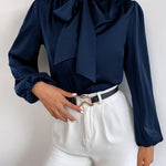 Blusa feminina elegante gola alta com laço - Elfmaeve