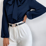 Blusa feminina elegante gola alta com laço - Elfmaeve