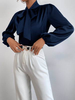 Blusa feminina elegante gola alta com laço - Elfmaeve