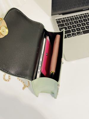 Bolsa feminina de corrente com pérolas e bordado floral - Elfmaeve