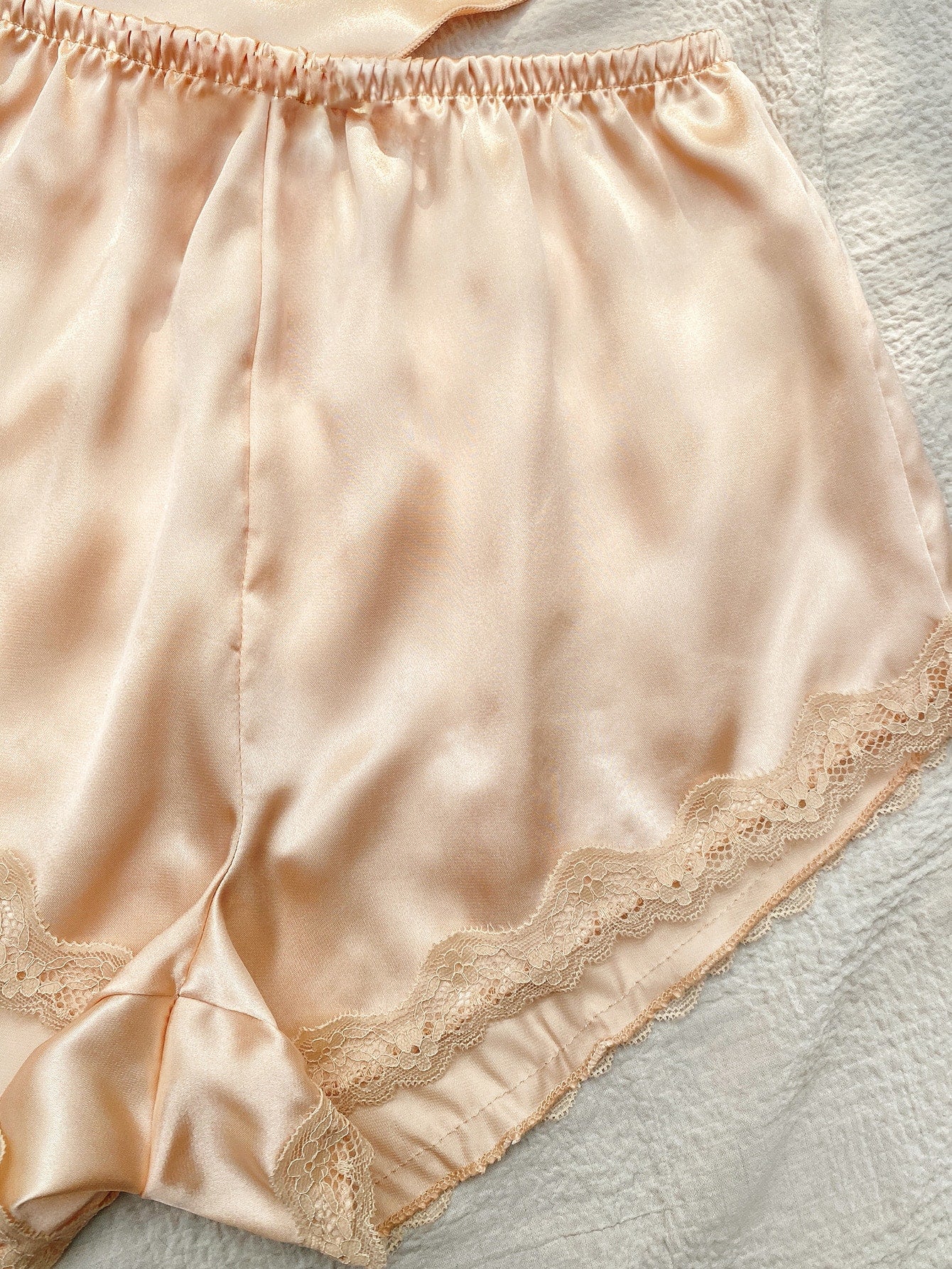 Conjunto de pijama de cetim champagne - Elfmaeve