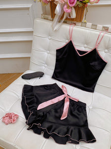 Conjunto de Pijama de Cetim com Babados Elfmaeve - Elfmaeve