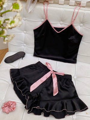 Conjunto de Pijama de Cetim com Babados Elfmaeve - Elfmaeve