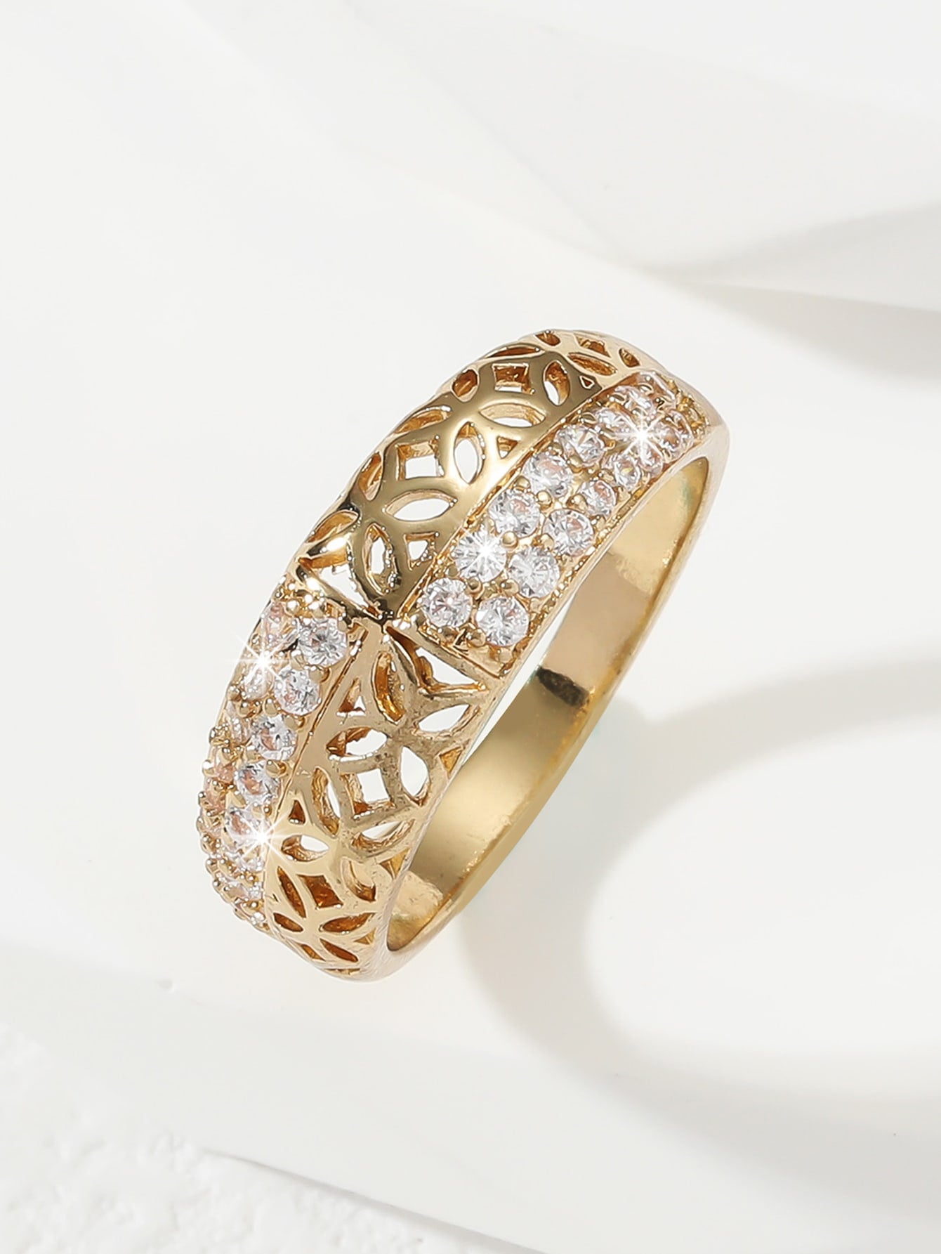 Anel banhado a ouro com pedras - Elfmaeve