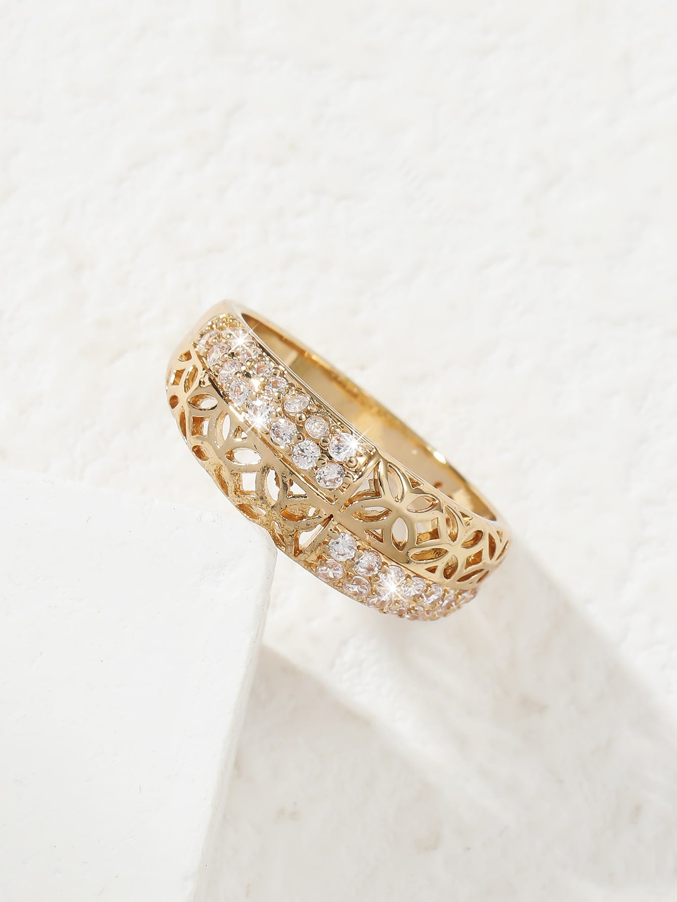 Anel banhado a ouro com pedras - Elfmaeve