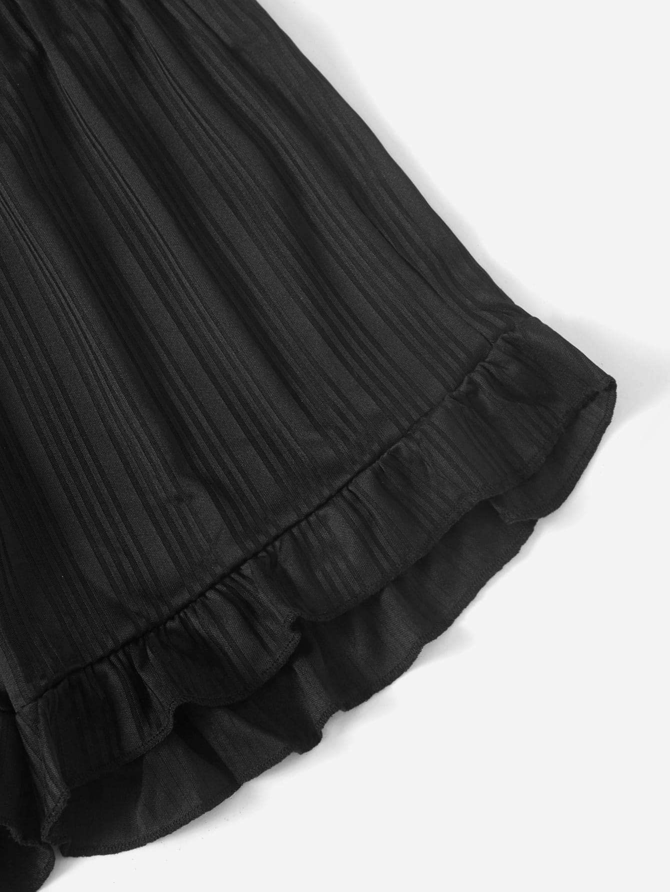 Shorts feminino com babado - Elfmaeve