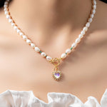 Colar de pérolas com pingente de coração de strass - Elfmaeve