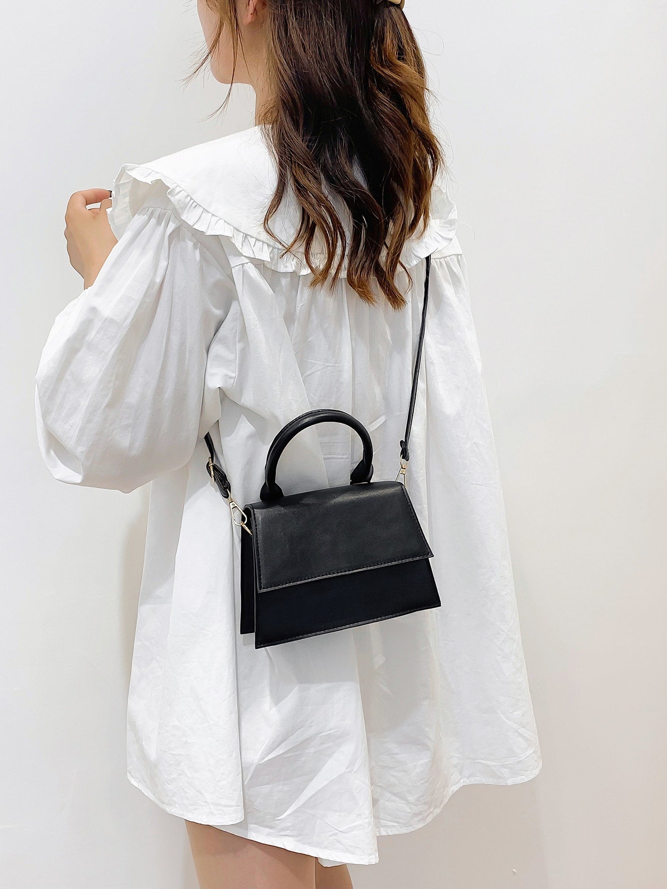Bolsa feminina quadrada minimalista - Elfmaeve