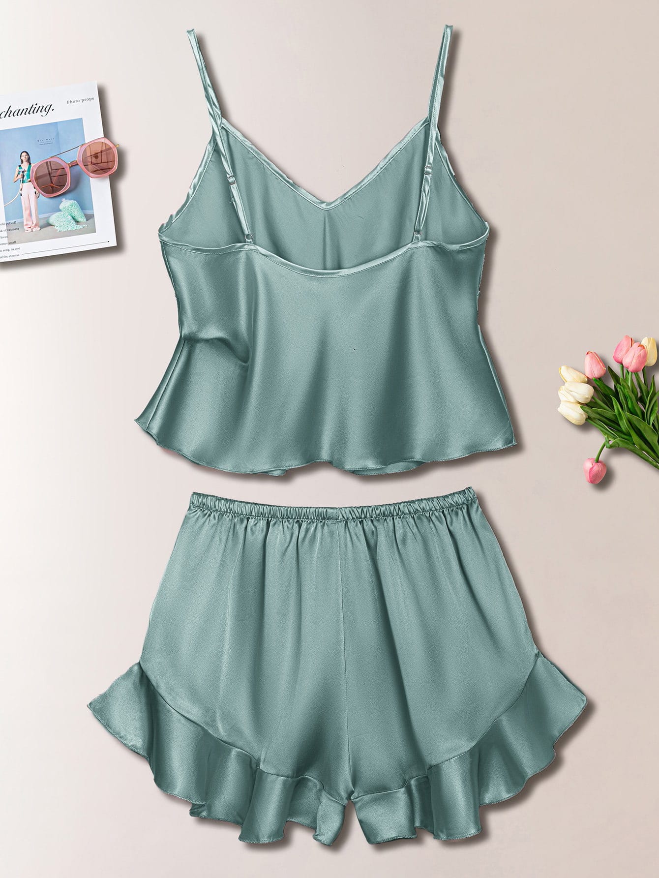 Conjunto de pijama  de cetim com babado - Elfmaeve